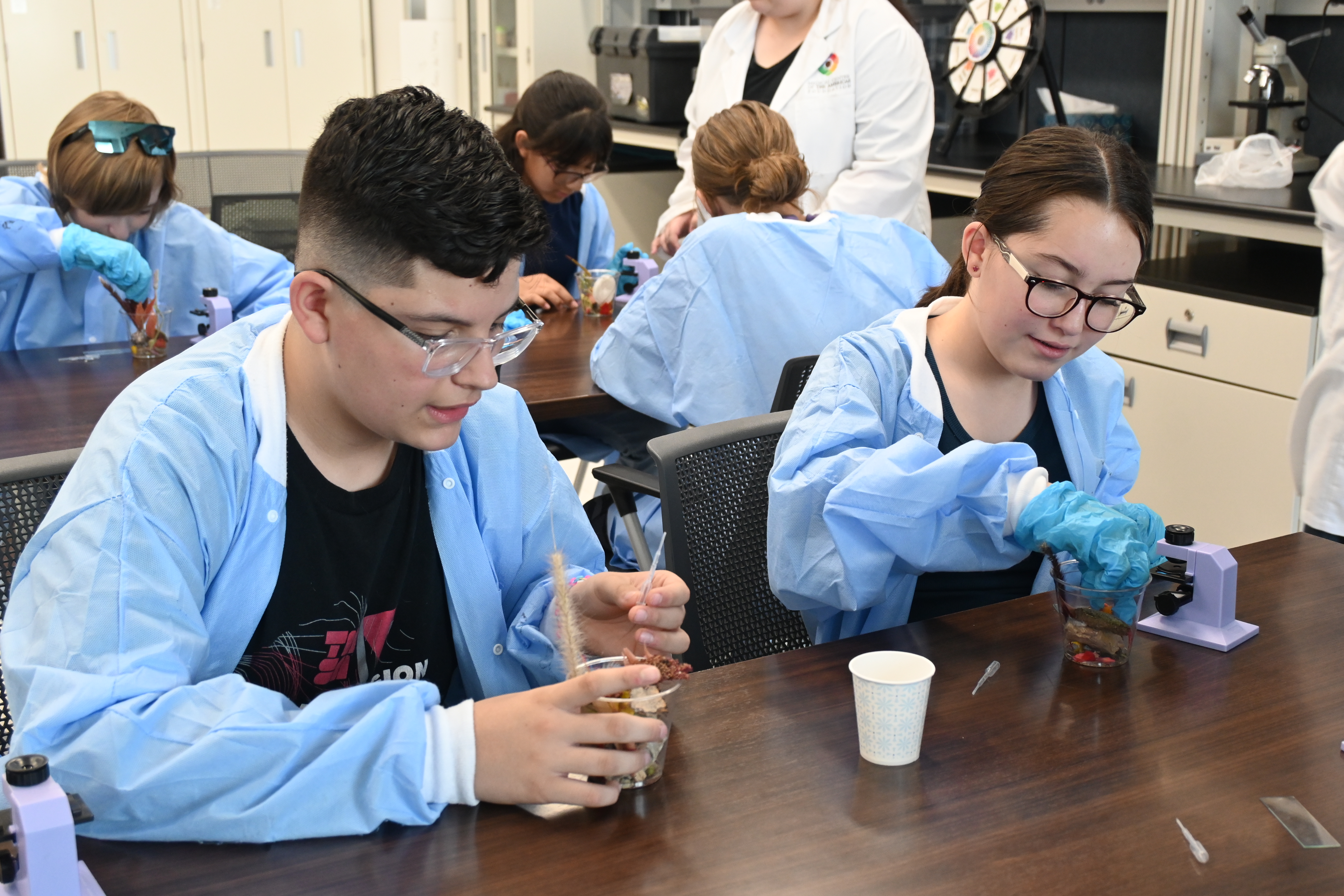 Electric Company Charitable Foundation Bolsters MCA STEM Program with Generous Grant to Medical Center of the Americas Foundation